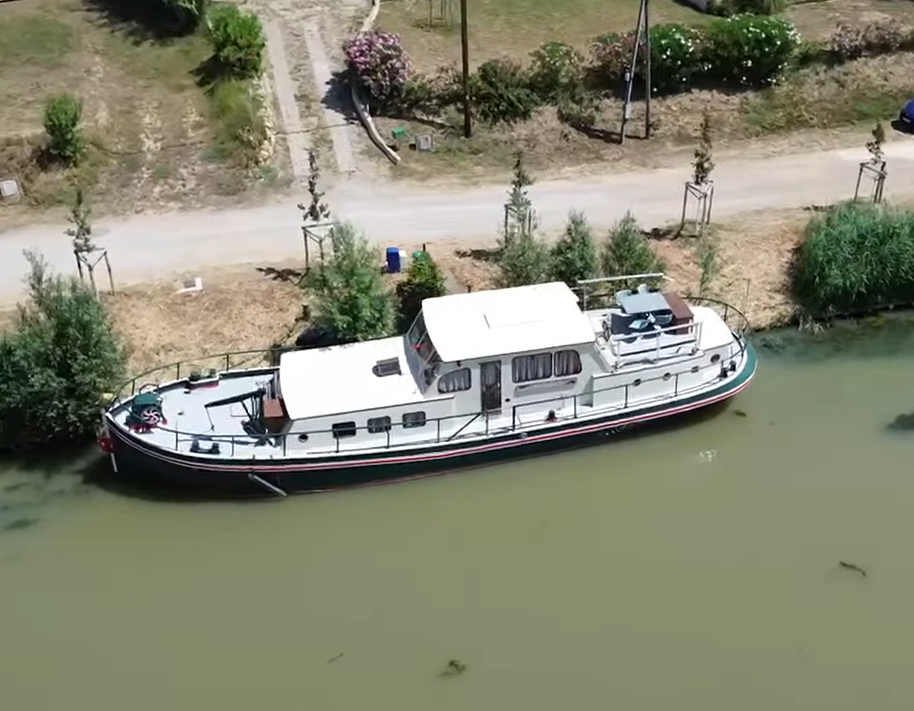Bateau Itha Est